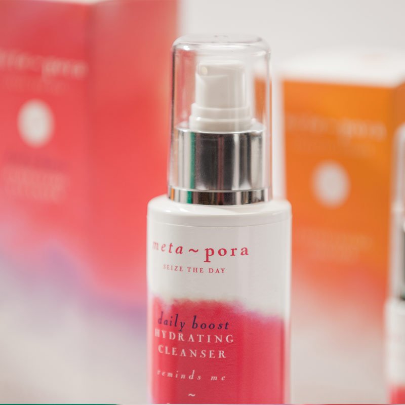 Daily Boost Hydrating Cleanser - Image 2